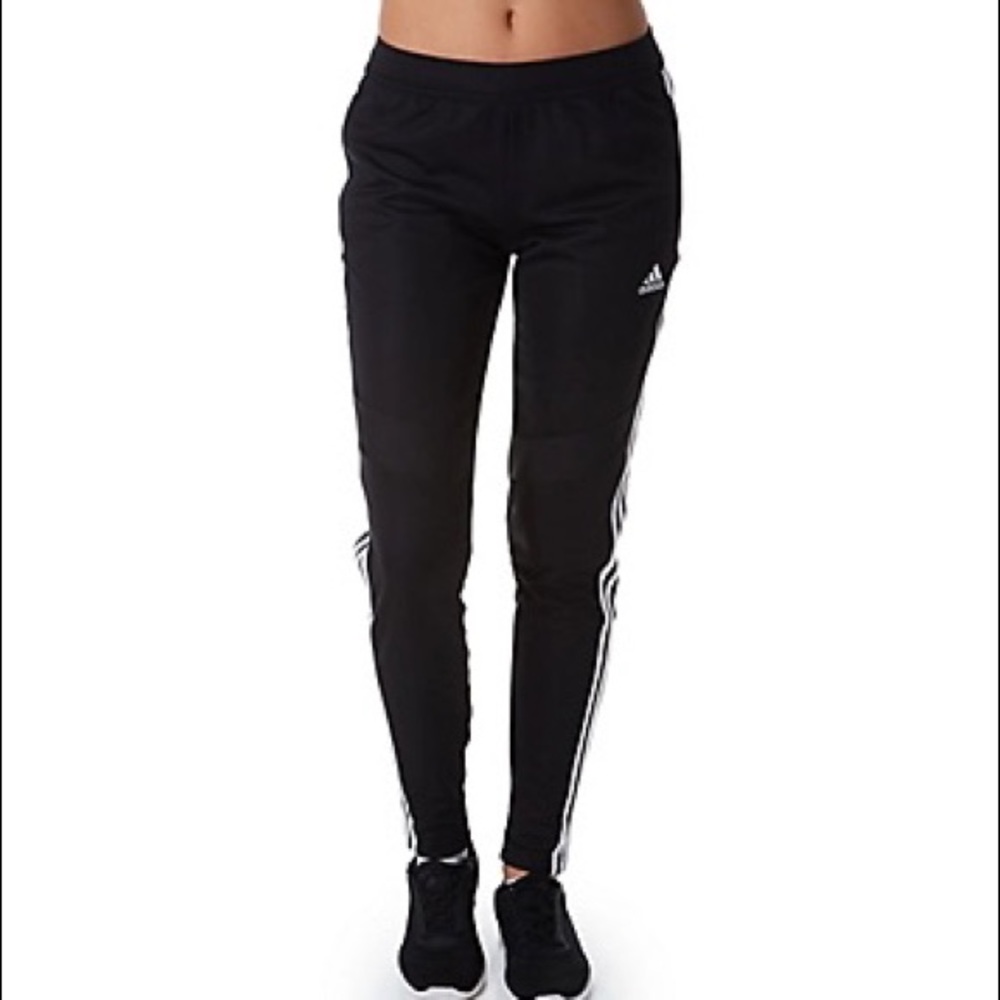 Adidas climatecool pants🖤
